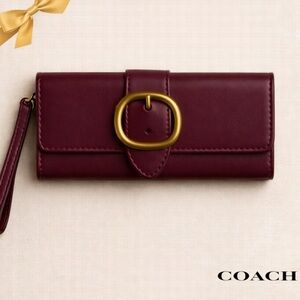 Coach Patent Leather Wristlet Wallet Plum